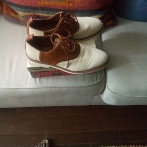 Polo wingtip oxfords